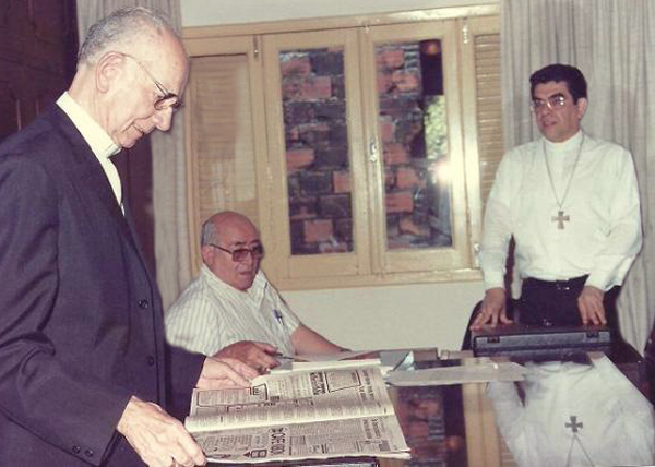 Da sinistra a destra: Mons. Ismael Rolón, Mons. Aníbal Maricevich e Mons. Pastor Cuquejo